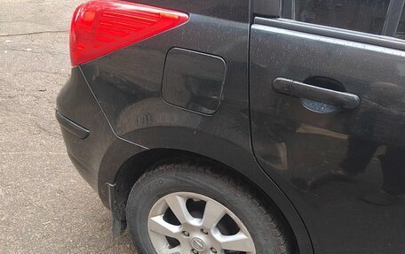 Nissan Tiida, 2011 год, 750 000 рублей, 5 фотография