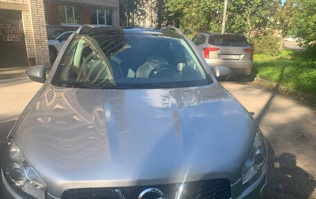 Nissan Qashqai, 2010 год, 850 000 рублей, 2 фотография