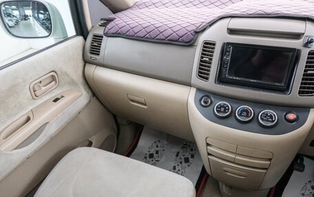 Nissan Serena II, 2002 год, 549 000 рублей, 11 фотография