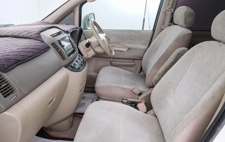 Nissan Serena II, 2002 год, 549 000 рублей, 13 фотография