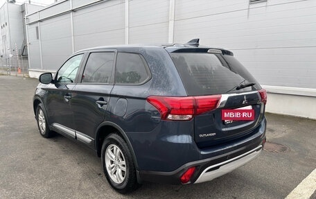 Mitsubishi Outlander III рестайлинг 3, 2019 год, 1 849 000 рублей, 7 фотография