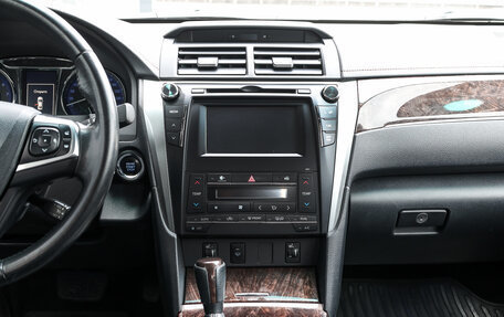 Toyota Camry, 2017 год, 2 298 000 рублей, 14 фотография