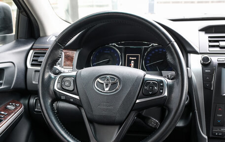 Toyota Camry, 2017 год, 2 298 000 рублей, 16 фотография