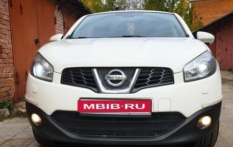 Nissan Qashqai, 2011 год, 1 000 100 рублей, 2 фотография