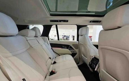 Land Rover Range Rover IV рестайлинг, 2022 год, 18 999 000 рублей, 4 фотография