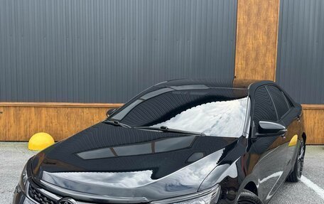 Toyota Camry, 2017 год, 1 950 000 рублей, 2 фотография