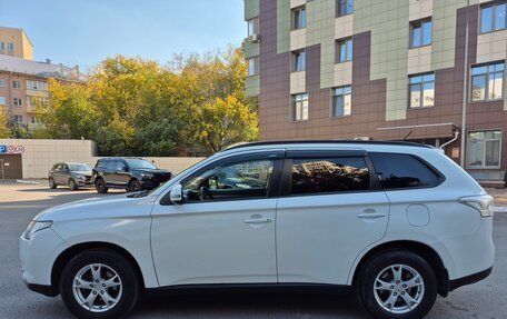 Mitsubishi Outlander III рестайлинг 3, 2013 год, 999 999 рублей, 9 фотография