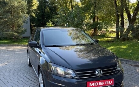 Volkswagen Polo VI (EU Market), 2016 год, 1 050 000 рублей, 1 фотография
