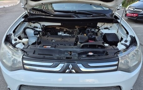 Mitsubishi Outlander III рестайлинг 3, 2013 год, 999 999 рублей, 28 фотография