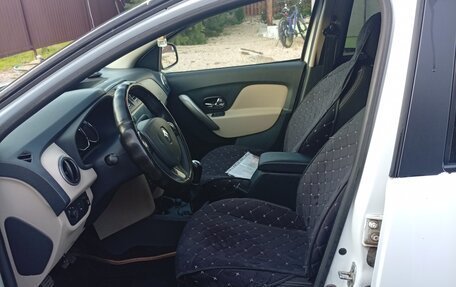 Renault Logan II, 2014 год, 650 000 рублей, 7 фотография