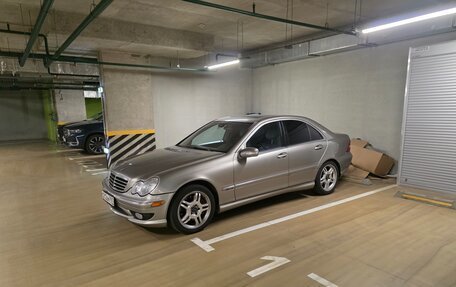 Mercedes-Benz C-Класс, 2004 год, 665 000 рублей, 3 фотография