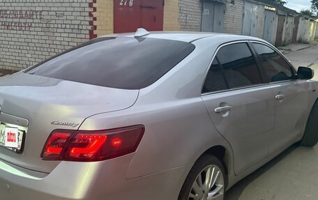 Toyota Camry, 2008 год, 970 000 рублей, 2 фотография