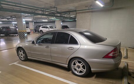 Mercedes-Benz C-Класс, 2004 год, 665 000 рублей, 5 фотография