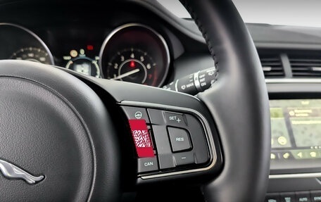 Jaguar E-Pace, 2018 год, 2 530 000 рублей, 26 фотография