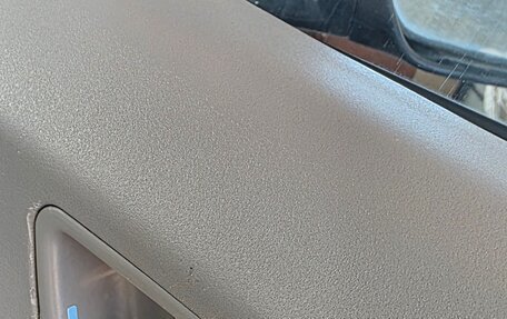 Mitsubishi Grandis, 2005 год, 750 000 рублей, 26 фотография