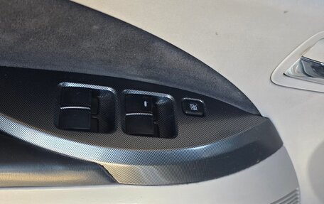 Mitsubishi Grandis, 2005 год, 750 000 рублей, 35 фотография
