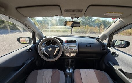 Honda Jazz I рестайлинг, 2008 год, 590 000 рублей, 18 фотография