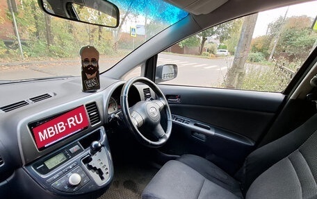 Toyota Wish II, 2003 год, 690 000 рублей, 9 фотография