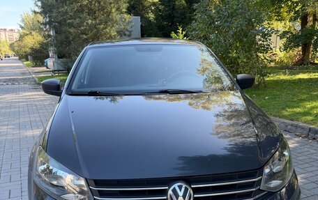 Volkswagen Polo VI (EU Market), 2016 год, 1 050 000 рублей, 2 фотография