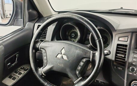 Mitsubishi Pajero IV, 2010 год, 1 799 000 рублей, 17 фотография