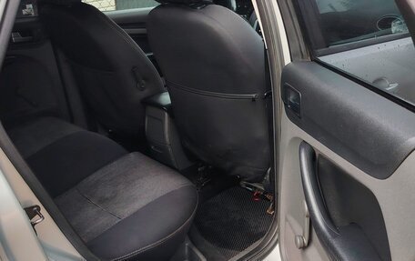 Ford Focus II рестайлинг, 2005 год, 350 000 рублей, 6 фотография