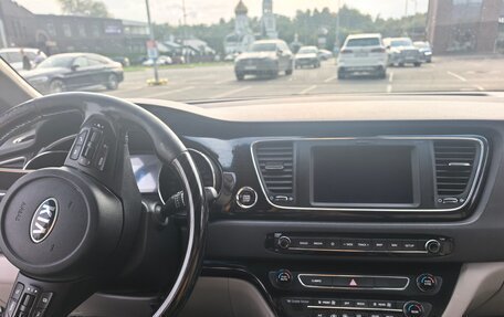 KIA Carnival III, 2018 год, 2 800 000 рублей, 12 фотография