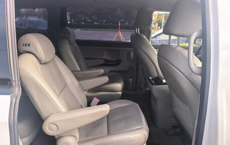 KIA Carnival III, 2018 год, 2 800 000 рублей, 8 фотография