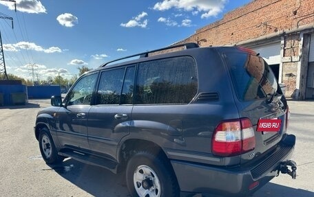 Toyota Land Cruiser 100 рестайлинг 2, 2007 год, 4 000 000 рублей, 7 фотография