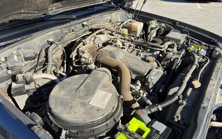 Toyota Land Cruiser 100 рестайлинг 2, 2007 год, 4 000 000 рублей, 26 фотография