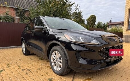 Ford Escape, 2020 год, 1 730 000 рублей, 3 фотография