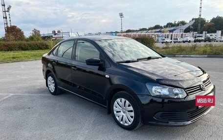 Volkswagen Polo VI (EU Market), 2013 год, 700 000 рублей, 2 фотография