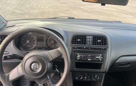 Volkswagen Polo VI (EU Market), 2013 год, 700 000 рублей, 6 фотография