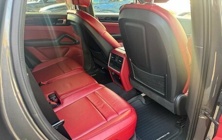 Porsche Cayenne III, 2020 год, 5 999 000 рублей, 13 фотография