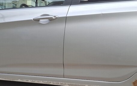 Hyundai Solaris II рестайлинг, 2013 год, 670 000 рублей, 6 фотография
