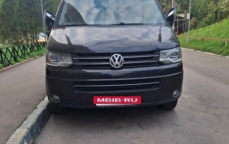 Volkswagen Multivan T5, 2012 год, 2 050 000 рублей, 2 фотография