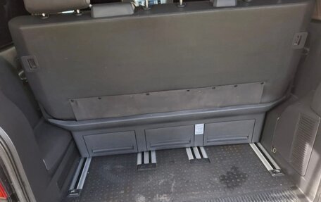 Volkswagen Multivan T5, 2012 год, 2 050 000 рублей, 11 фотография