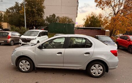 Renault Logan II, 2014 год, 900 000 рублей, 5 фотография