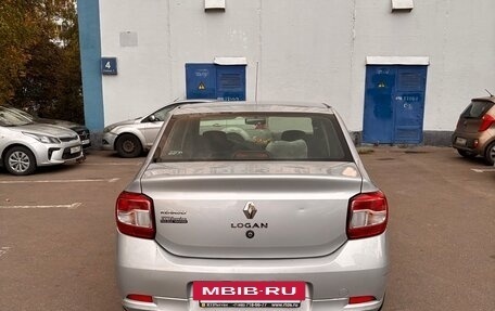 Renault Logan II, 2014 год, 900 000 рублей, 3 фотография