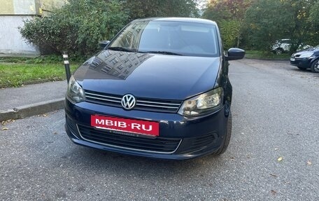 Volkswagen Polo VI (EU Market), 2010 год, 670 000 рублей, 3 фотография