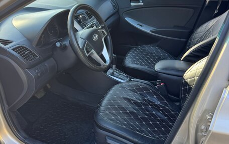 Hyundai Solaris II рестайлинг, 2013 год, 870 000 рублей, 8 фотография