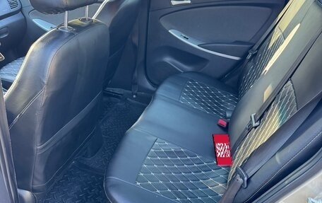 Hyundai Solaris II рестайлинг, 2013 год, 870 000 рублей, 9 фотография