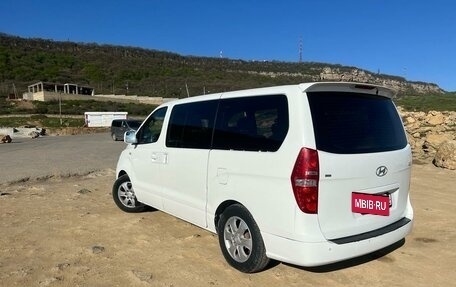 Hyundai Grand Starex Grand Starex I рестайлинг 2, 2008 год, 1 150 000 рублей, 3 фотография