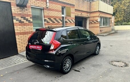 Honda Fit III, 2017 год, 1 250 000 рублей, 6 фотография