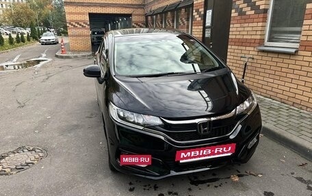Honda Fit III, 2017 год, 1 250 000 рублей, 2 фотография