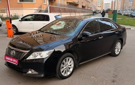 Toyota Camry, 2014 год, 1 750 000 рублей, 3 фотография