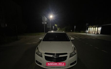 Chevrolet Cruze II, 2011 год, 450 000 рублей, 4 фотография