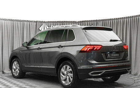 Volkswagen Tiguan II, 2021 год, 3 880 000 рублей, 4 фотография