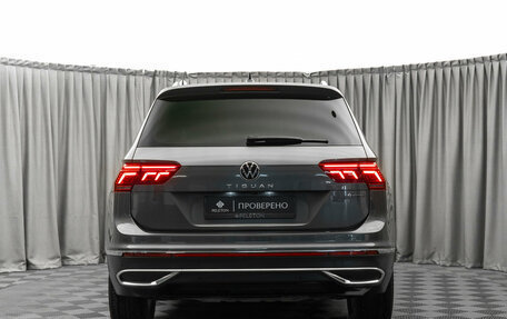 Volkswagen Tiguan II, 2021 год, 3 880 000 рублей, 6 фотография