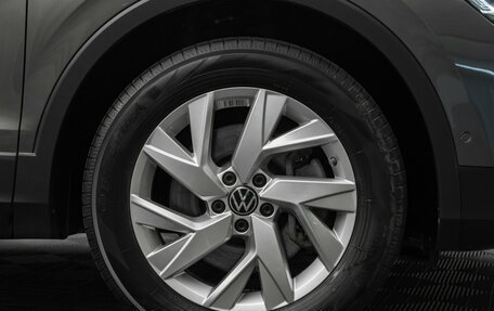 Volkswagen Tiguan II, 2021 год, 3 880 000 рублей, 7 фотография