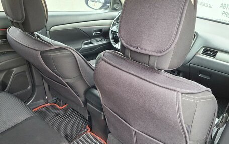 Mitsubishi Outlander III рестайлинг 3, 2018 год, 1 890 000 рублей, 14 фотография